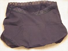 トラタニショーツ