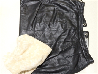 羊革スカートのカビ