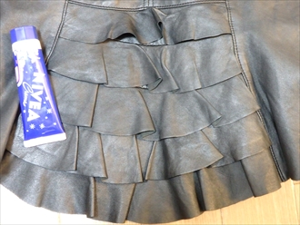 羊革スカートをニベアでお手入れ