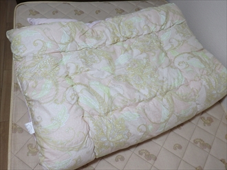 詰め物　ウール　50%　ポリエステル　50%の掛け布団