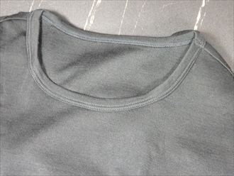 ワークマンのメリノウール50%の丸首長袖インナー