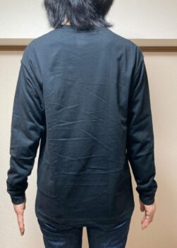 ファミマ　コンビニエンスウェアのアウターTシヤツを高身長女子が着た時のサイズ感